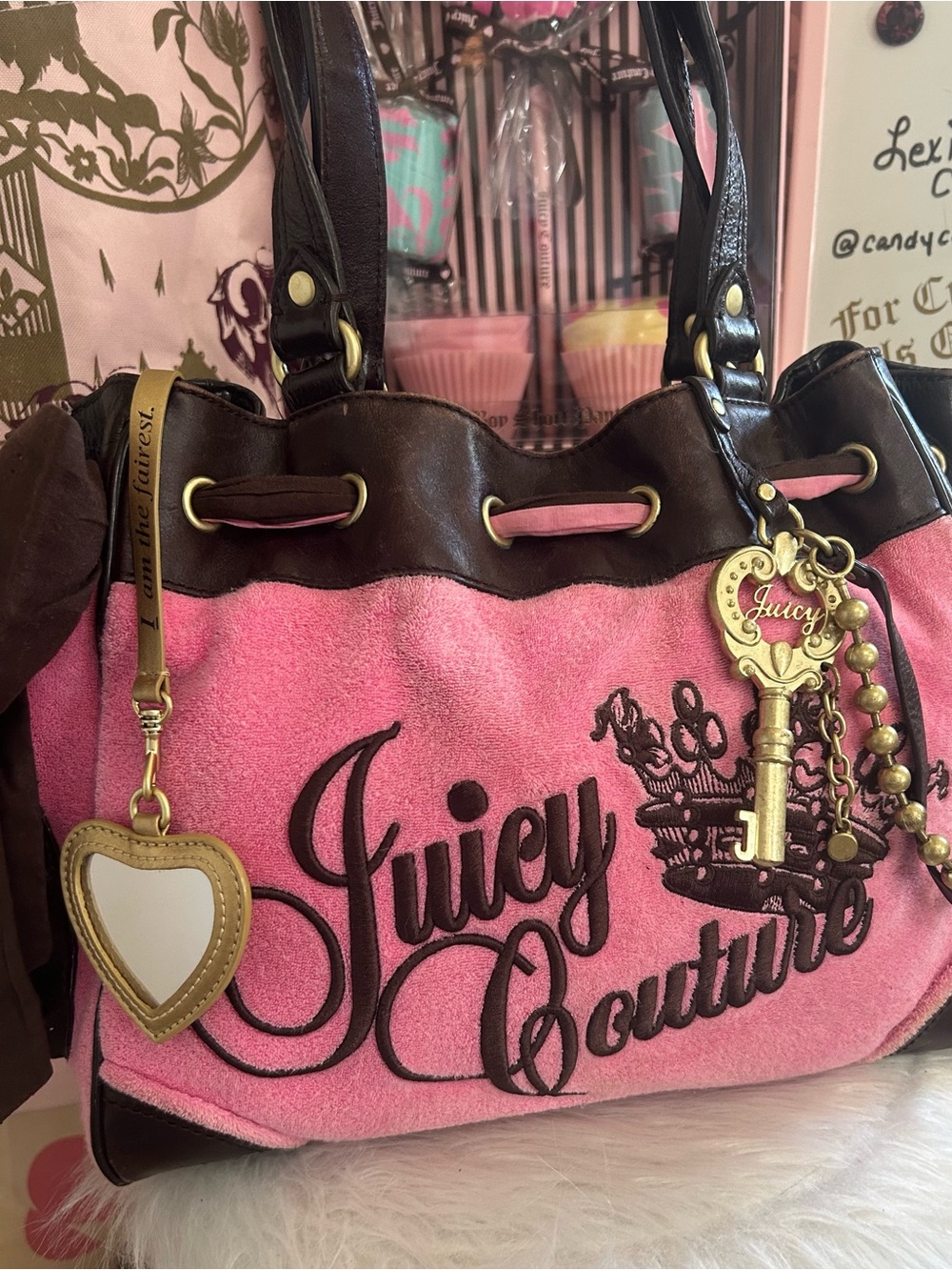 Vintage 2010 Juicy Couture Bubblegum Pink Terry Daydreamer Bag Key Charm SOLD!!! - Picture 3 of 16